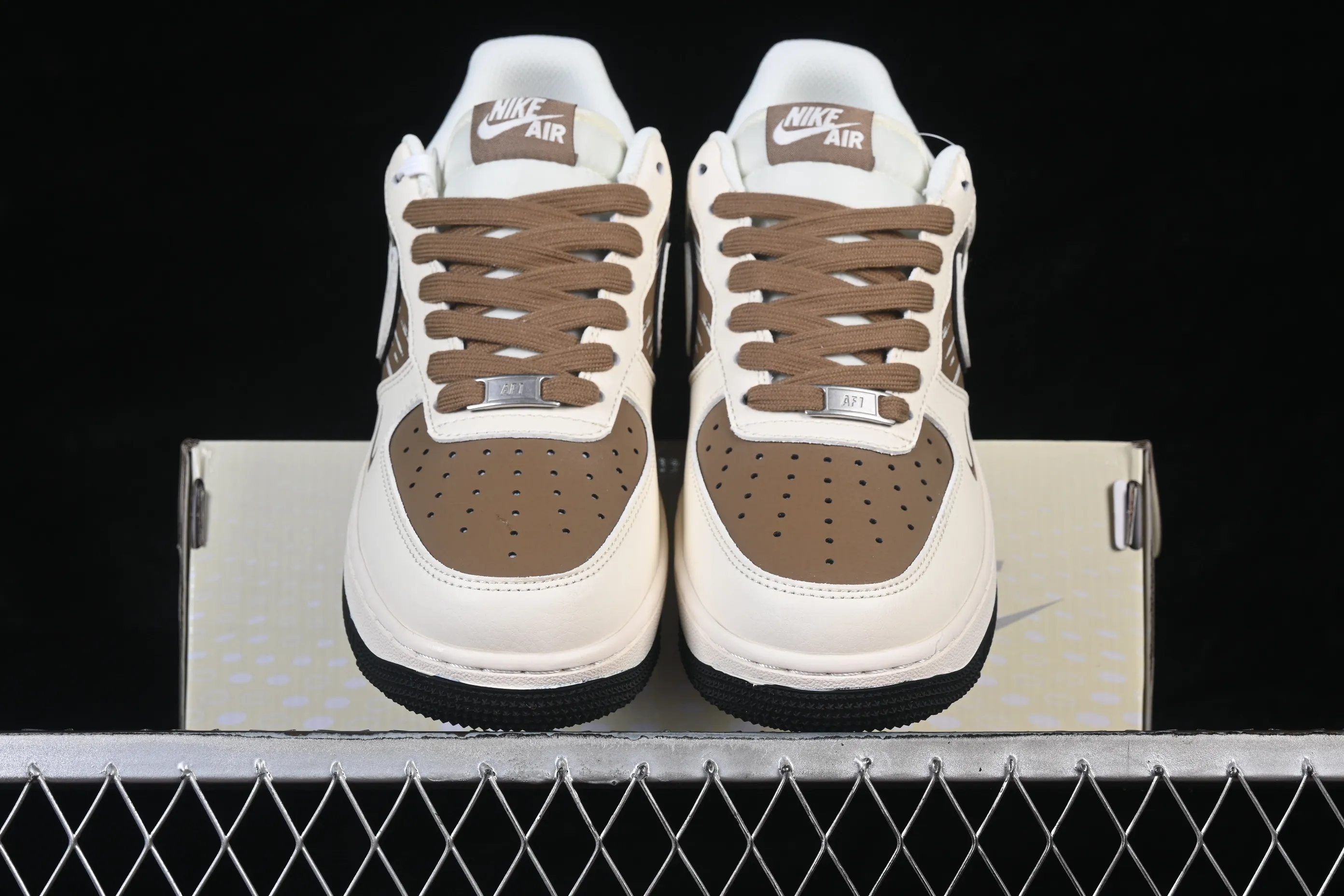 All Categories Nk Air Force 1 Air Force Series Nk Air Force 1 Low Air Force Low Nike Air Force 1'07 Low Joint Beige Brown High-end Customized Low-top Casual Shoes XD9314-618
